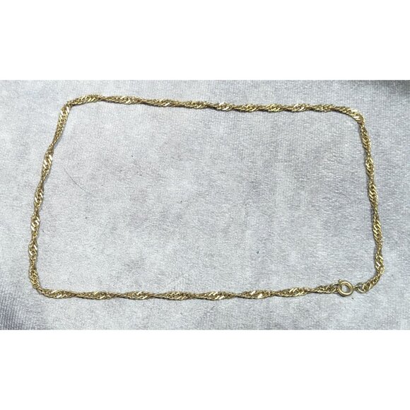 Classic Casual Twisted Gold Tone Chain Necklace - Picture 3 of 4